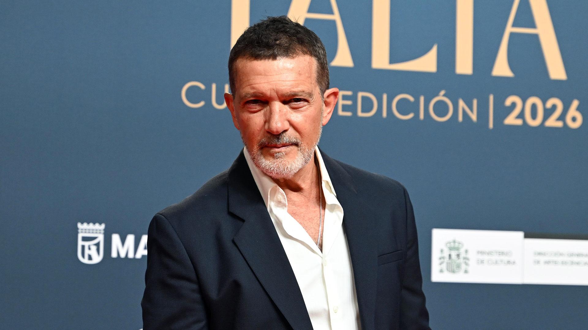 Antonio Banderas a su llegada a la gala de entrega de los Premios Talía de la Academia de las Artes escénicas de España