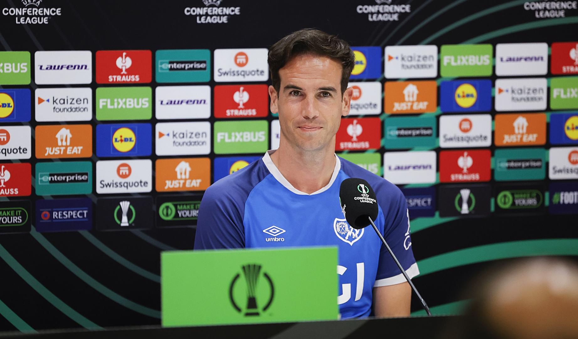 El entrenador del Rayo Vallecano, Íñigo Pérez, durante la rueda de prensa de este miércoles, 20 de mayo