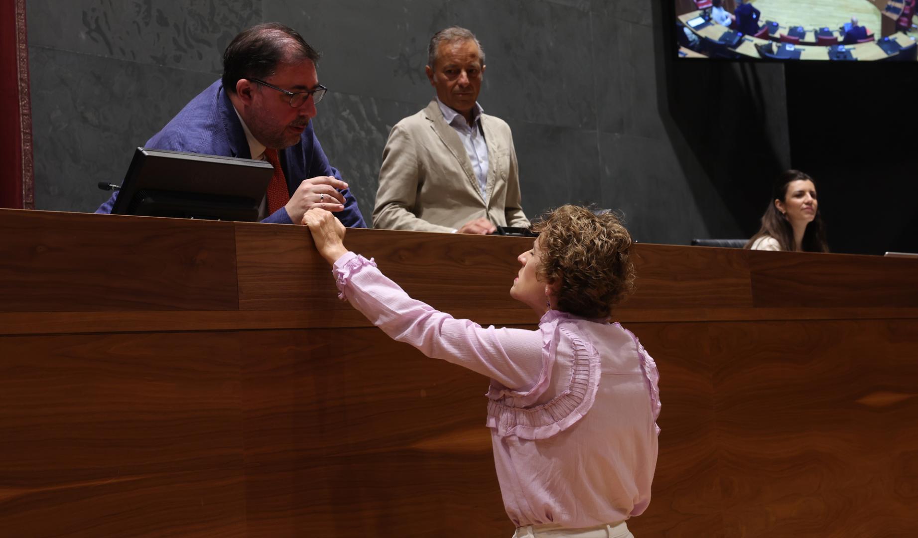 María Chivite durante la sesión plenaria de este jueves