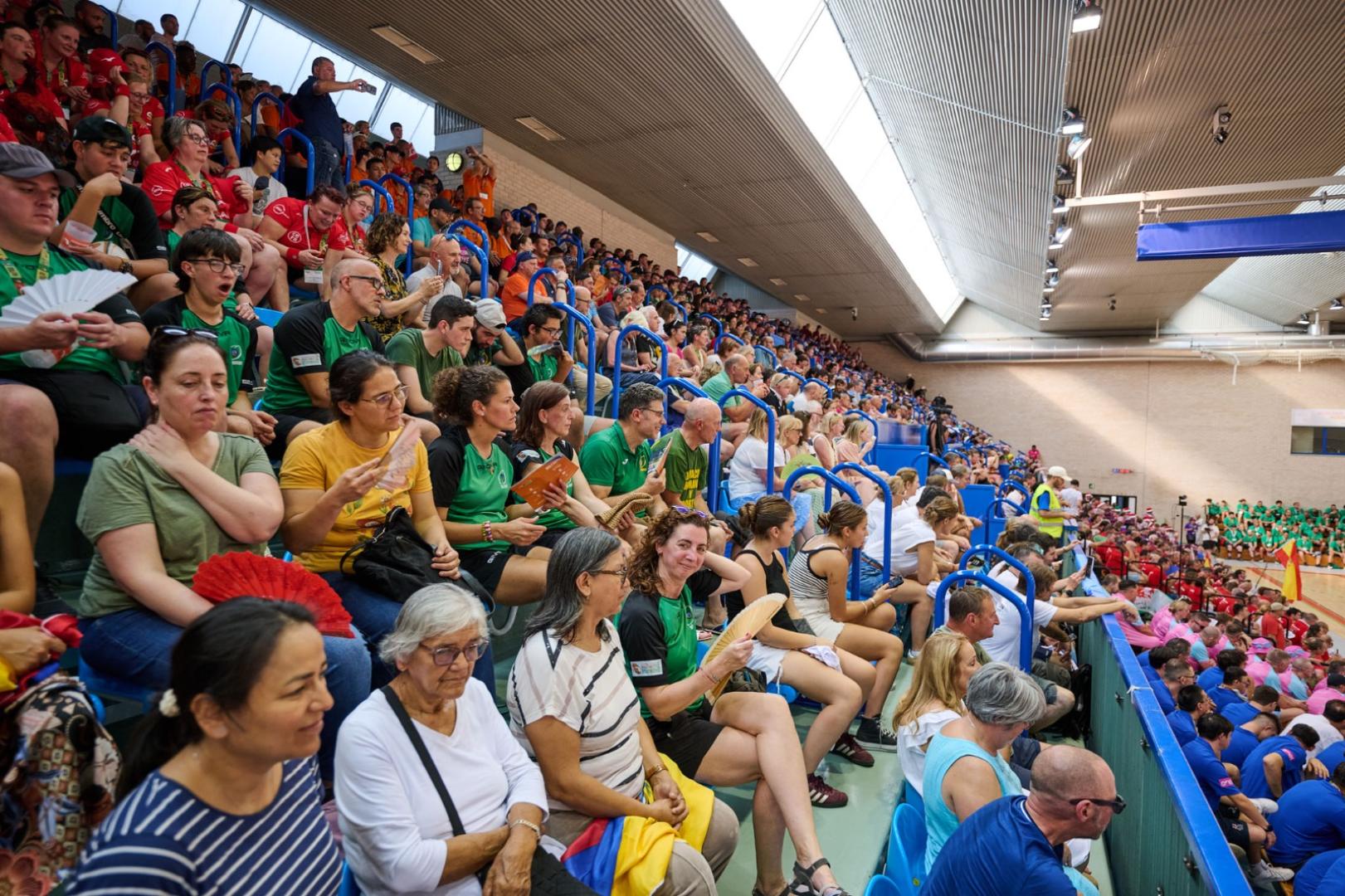 El polideportivo de la UPNA se llenó en el acto de presentación del Mundial