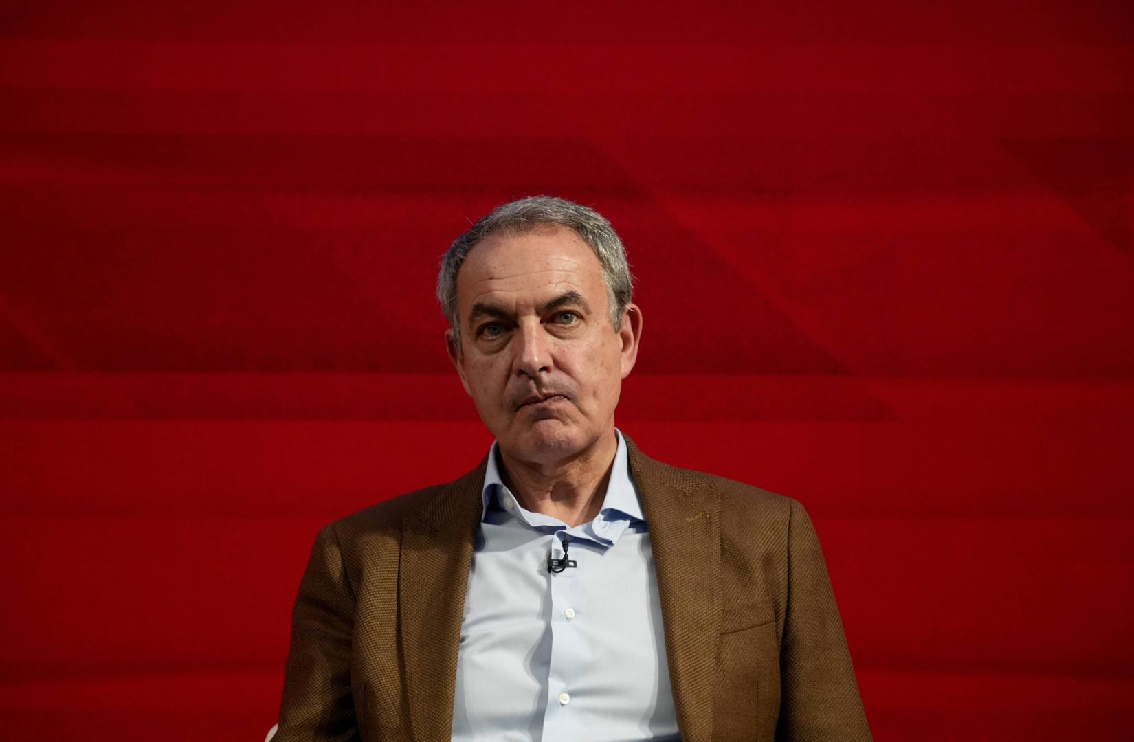 El expresidente Zapatero, en un mitin en Valencia antes de que se destapara su imputación