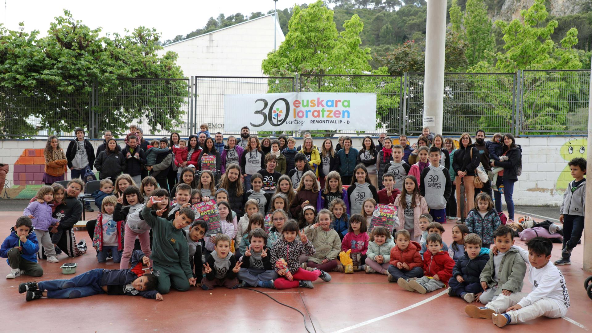 Presentación de la fiesta en Remontival por los 30 años del modelo D
