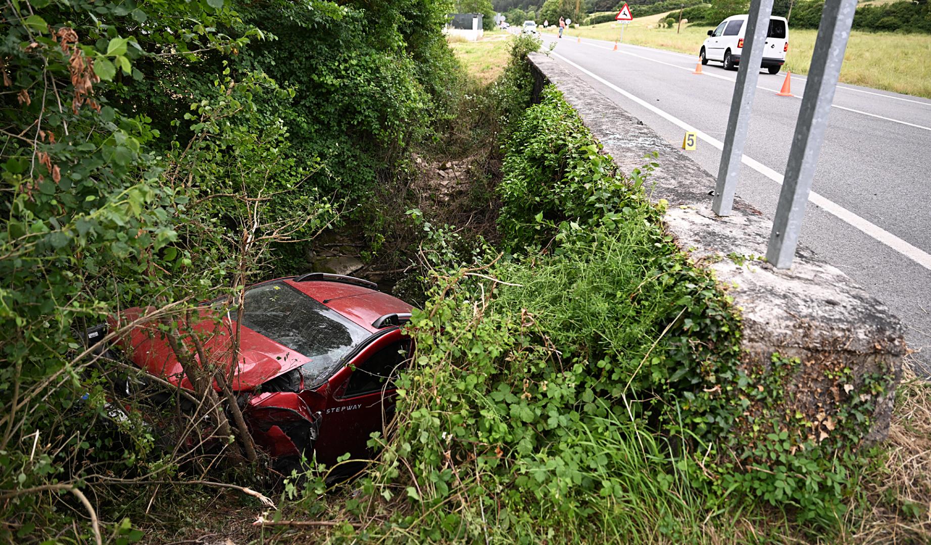 Estado en el que quedó el automóvil en el que viajaba el fallecido tras el accidente