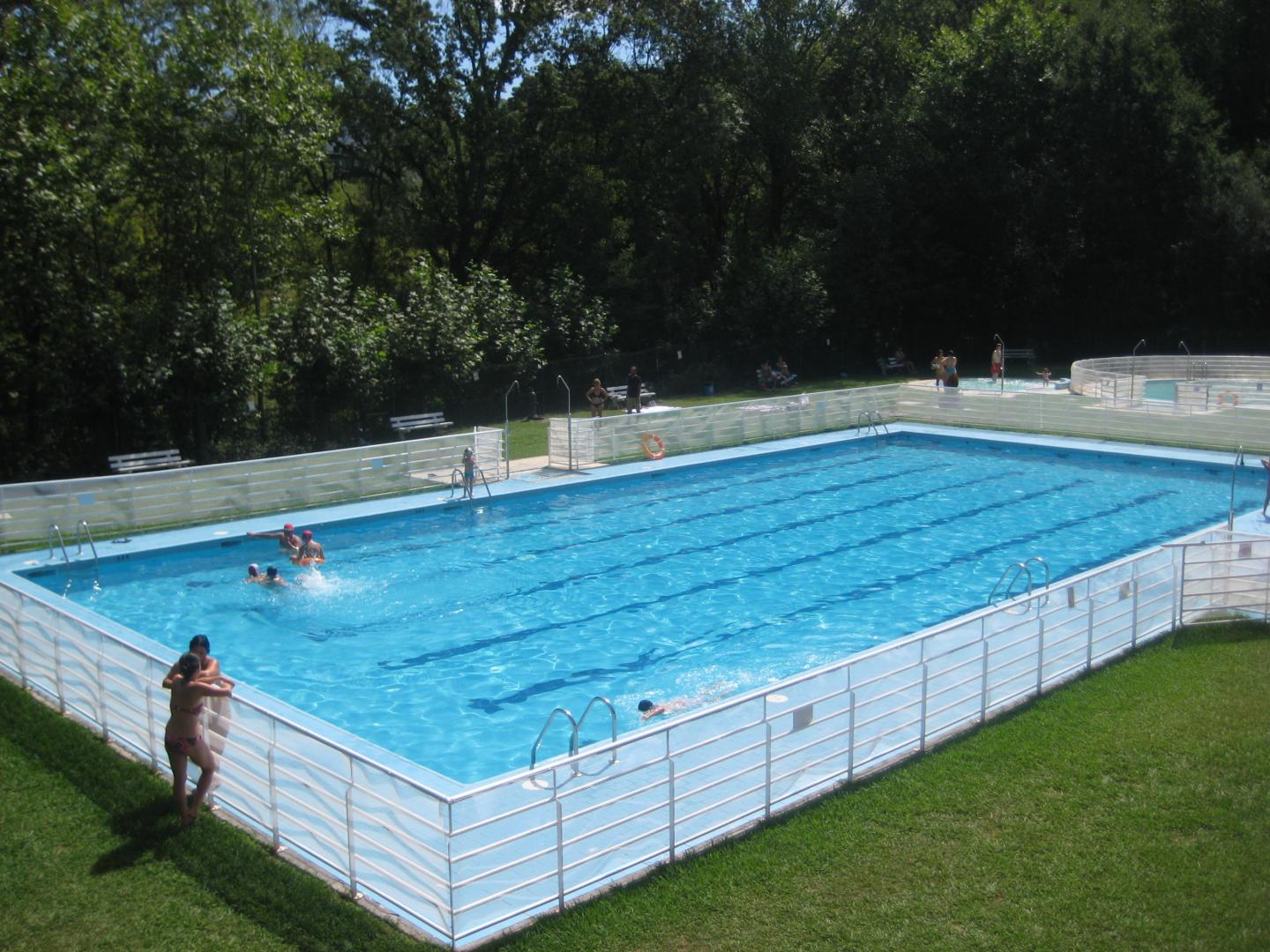 Imagen de las piscinas que ha cerrado Bera.