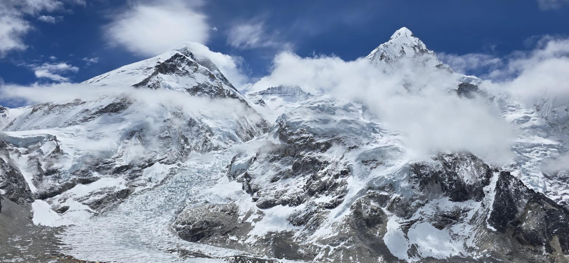 Una vista del Everest (8.848m) esta primavera