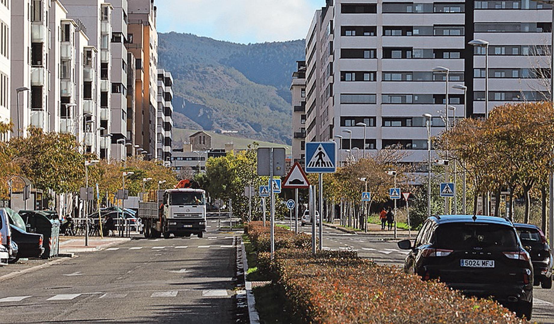Vista de la avenida Erripagaña, en el término de Burlada