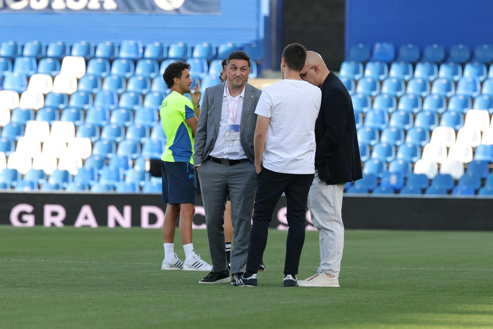 Braulio, Cata y Lisci, antes del partido en Getafe.