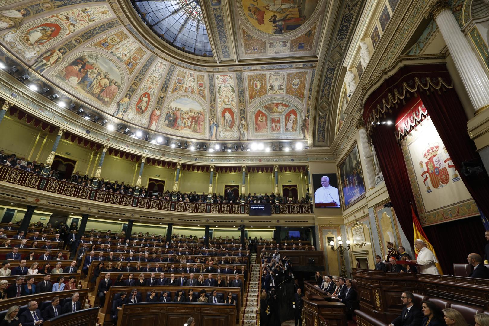 El papa León XIV pronuncia este lunes en el hemiciclo del Congreso de los Diputados un esperado e histórico discurso durante su visita a España.