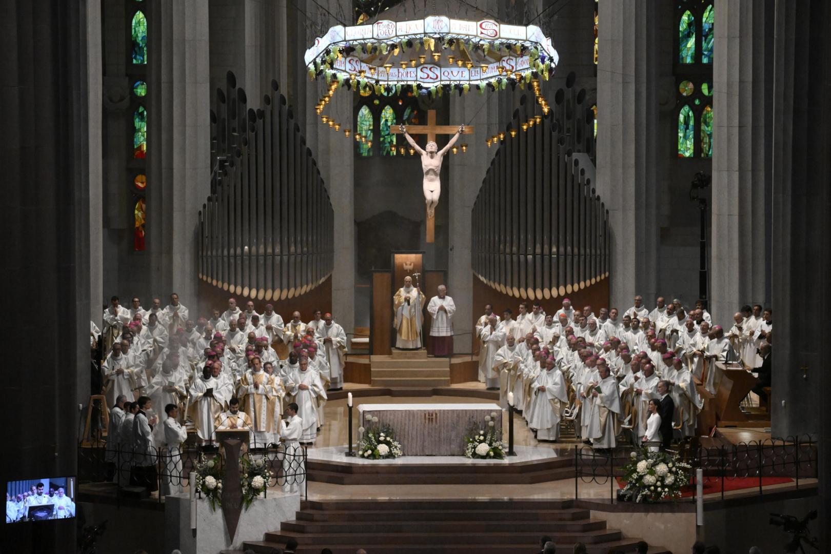El papa León XIV, durante la misa en la Sagrada Familia