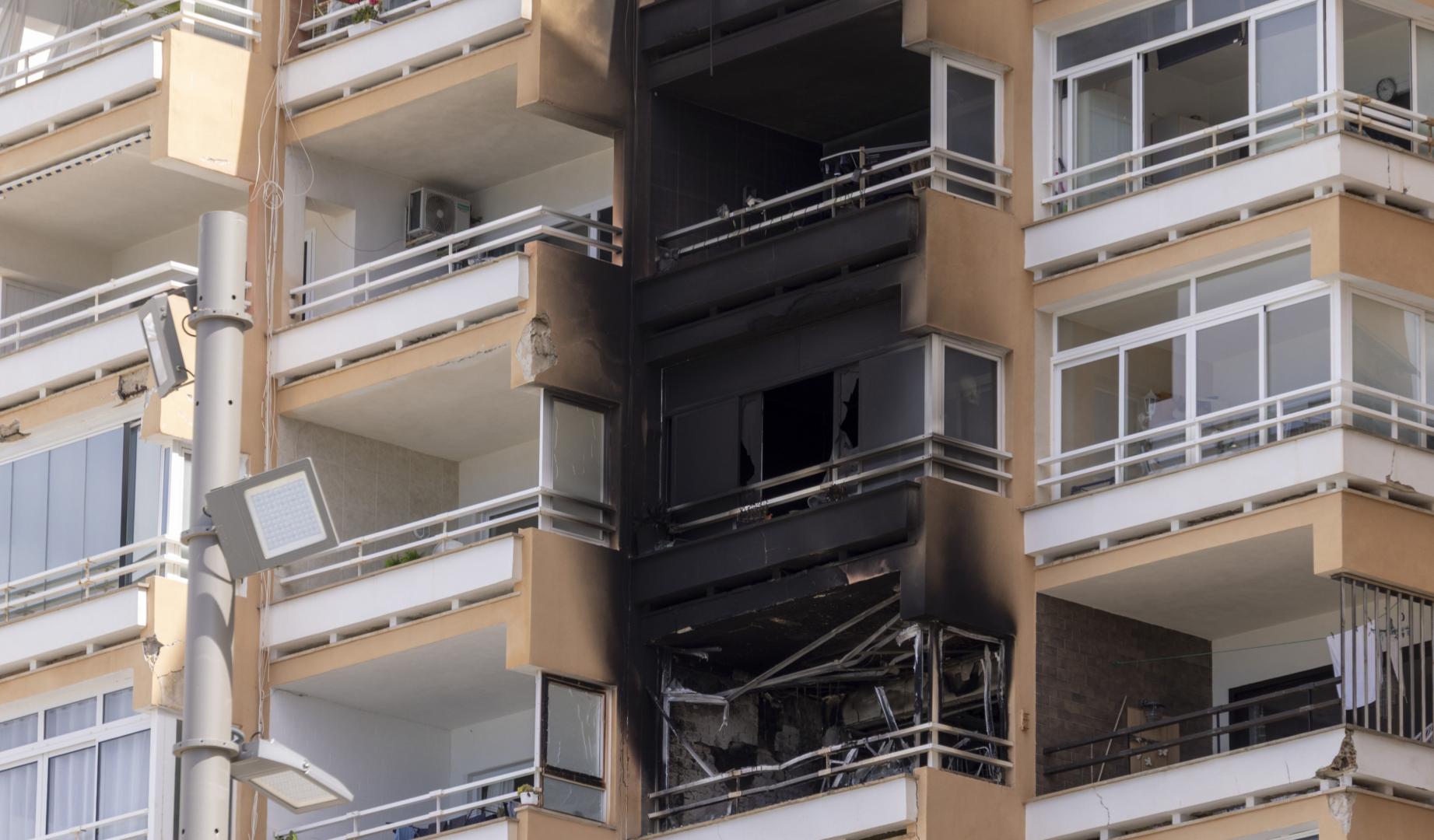 Vista del edificio incendiado este jueves en Magaluf