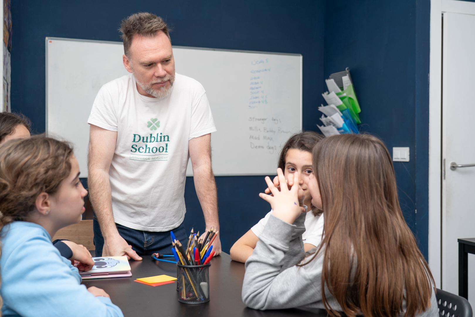 La participación activa y la confianza en el aula son esenciales para el equipo de Dublin School