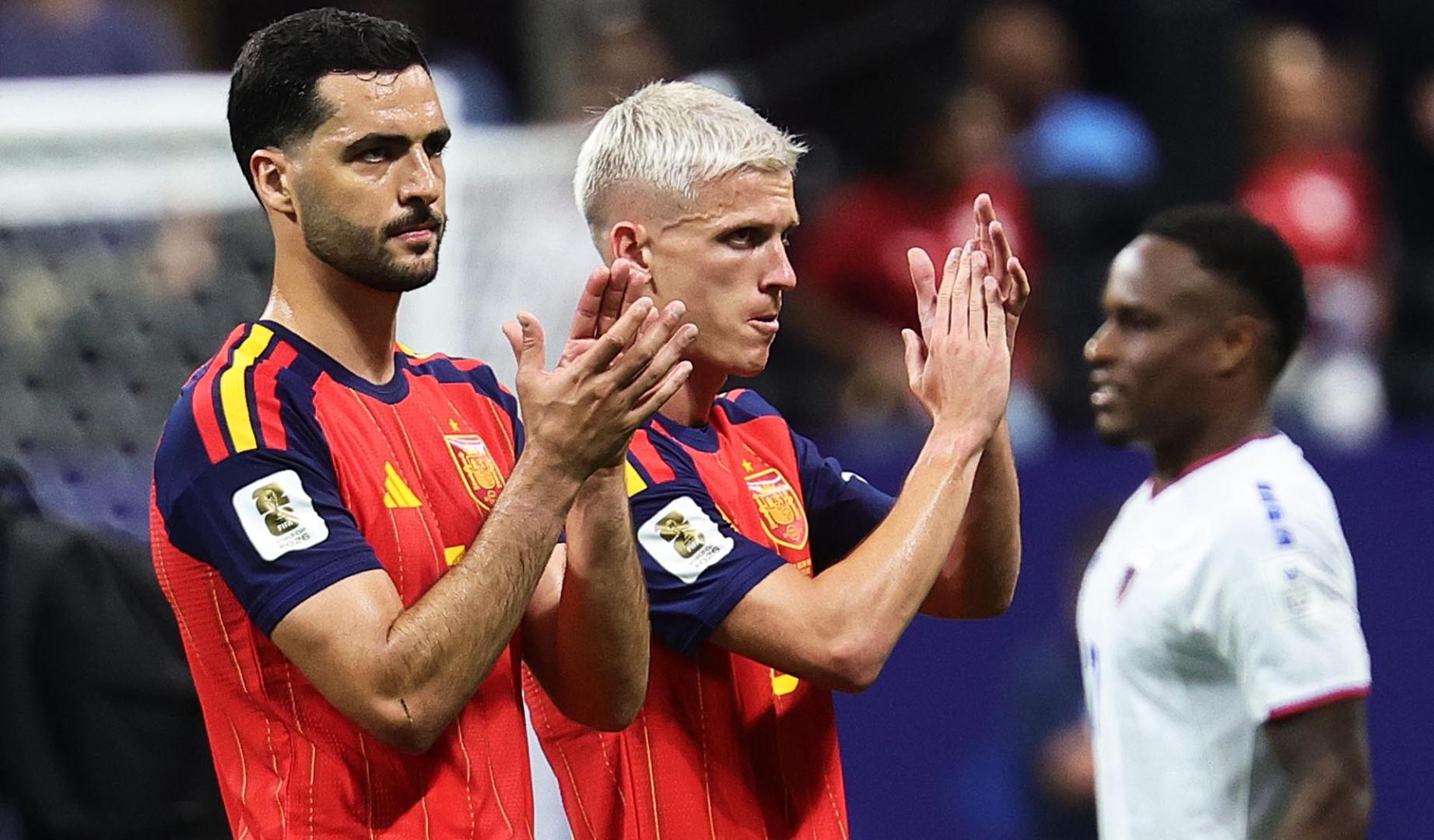 Mikel Merino y Dani Olmo agradecen el apoyo a los aficionados españoles tras el empate contra Cabo Verde