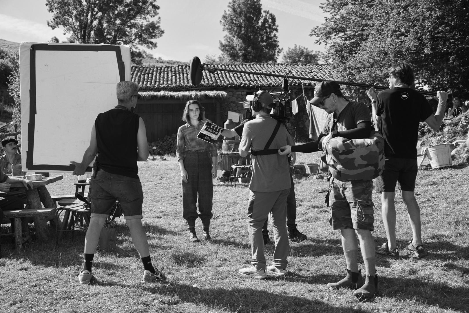 Uno de los instantes de grabación del largometraje musical en la localidad navarra de Berroeta