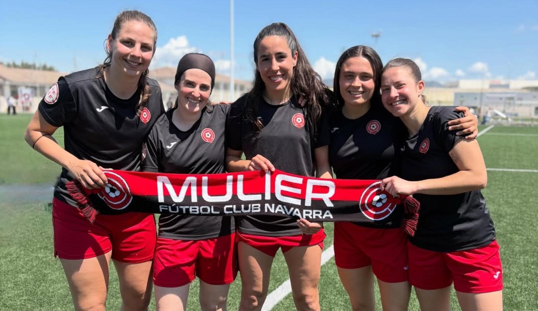 EL NÚCLEO DURO DE MULIER. Irene Gaztelu (12 temporadas), Irati Arambillet (10), Carmen Simón (5), Nadia Armendáriz (7) y Tamara Sánchez (11).