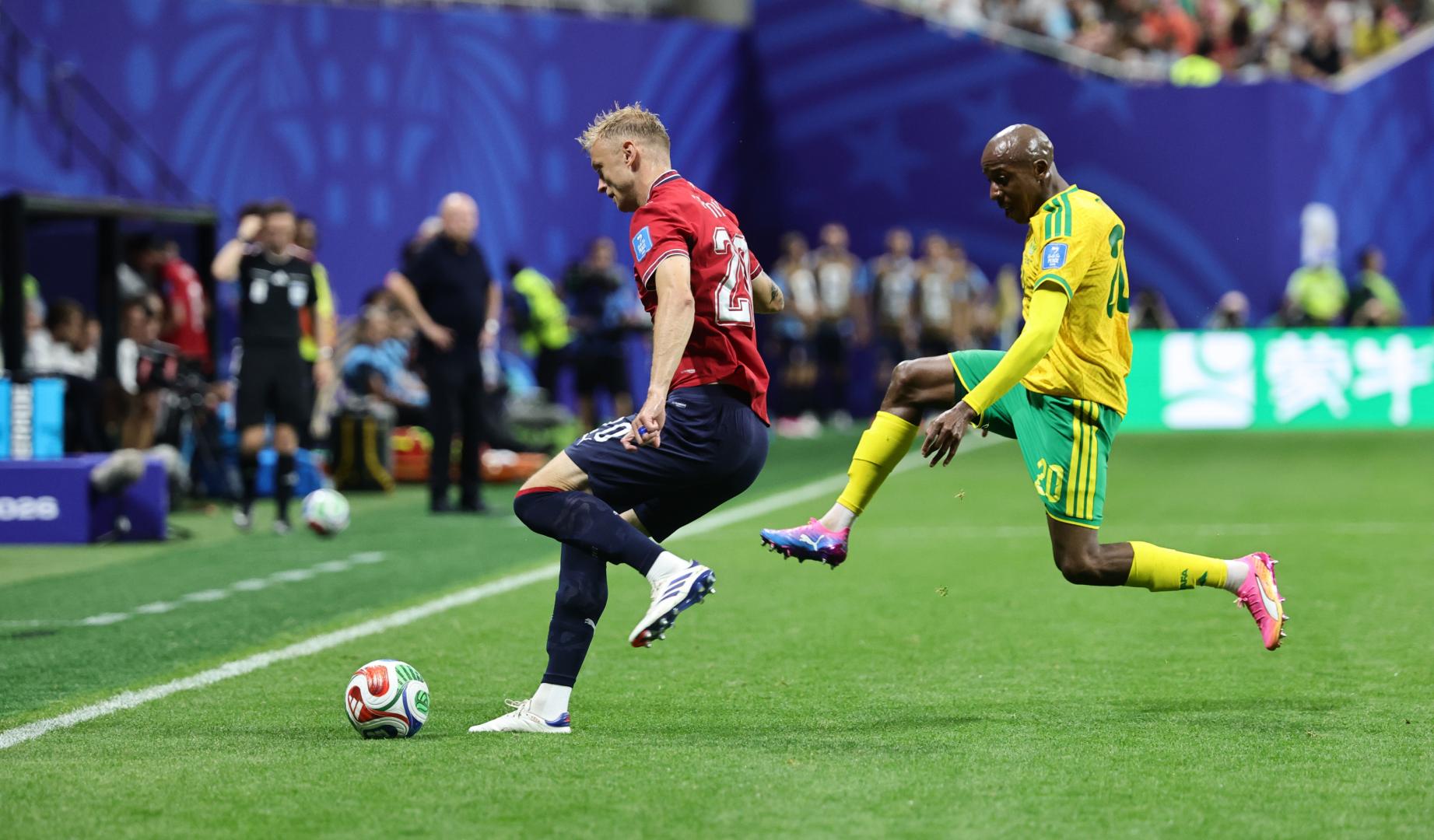 Jaroslav Zeleny y Khuliso Mudau durante el partido que ha enfrentado a la República Checa y a Sudáfrica en Atlanta