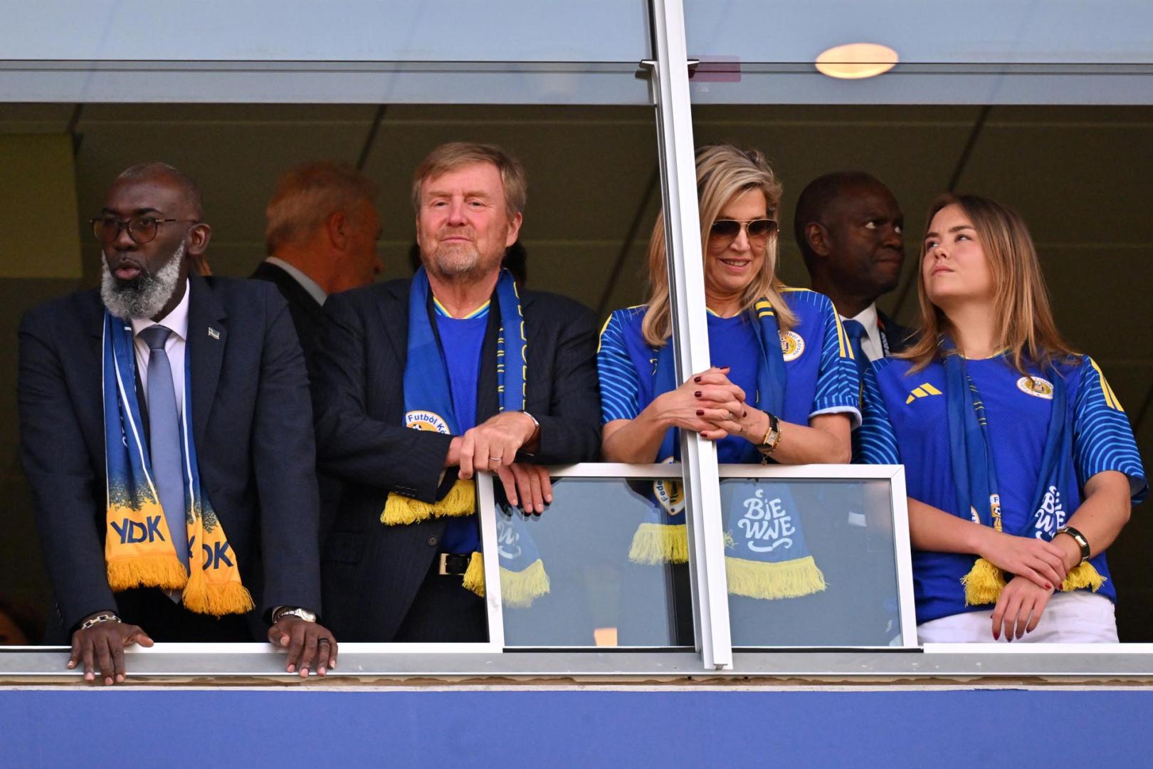 Guillermo y Máxima, junto a su hija Ariadna, presenciaron el partido entre Ecuador y Curazao