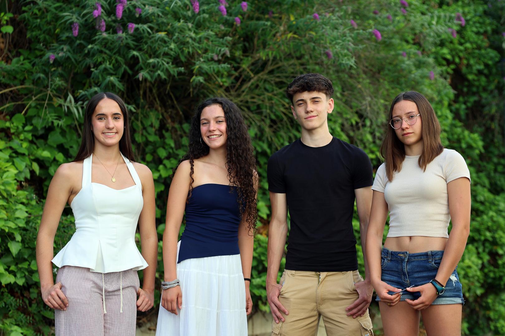 De izda a dcha: Lidia Fontalba Úriz, Carla Annicherico Martínez, Tasio Rodríguez Requena y Almudena Saiz Sola, en una imagen reciente.