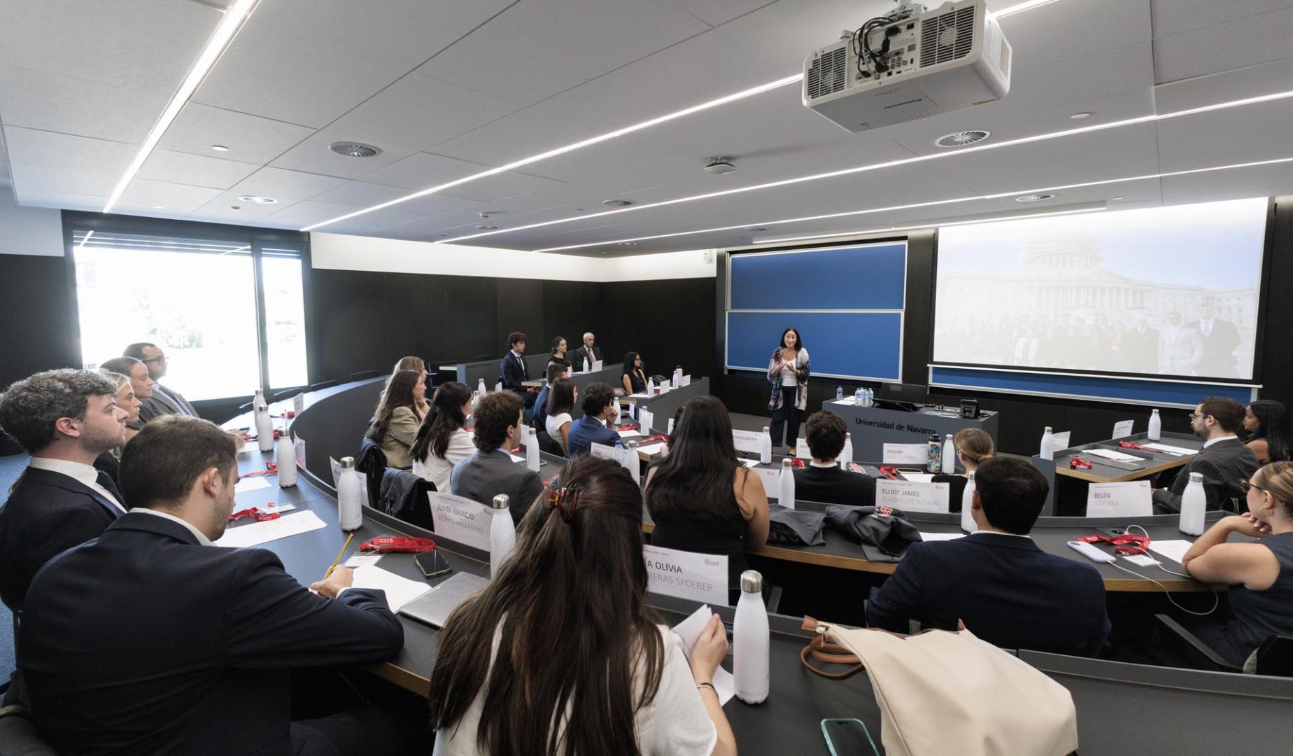 Alumnos en un master de la Universidad de Navarra.
