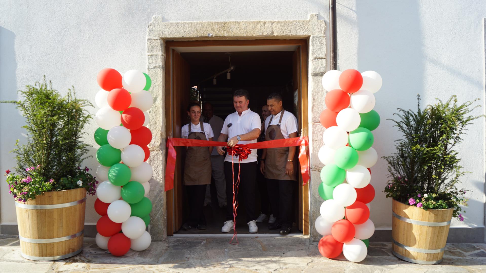 Inauguración del Restaurante La Villa en Igantzi