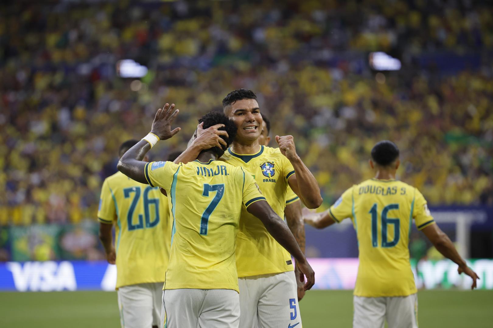 Vinicius y Casemiro