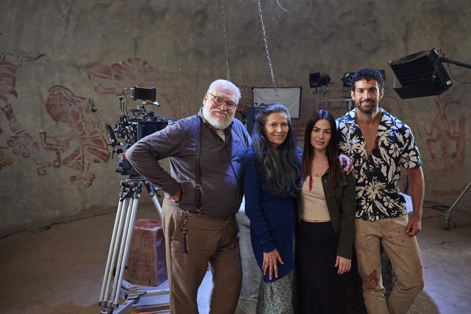 Desde la izq., los cuatro protagonistas del filme: los mexicanos Joaquín Cosío y Patricia Reyes Spíndola (izq.), junto a los españoles Carmen Muga y Cristian Gamero.