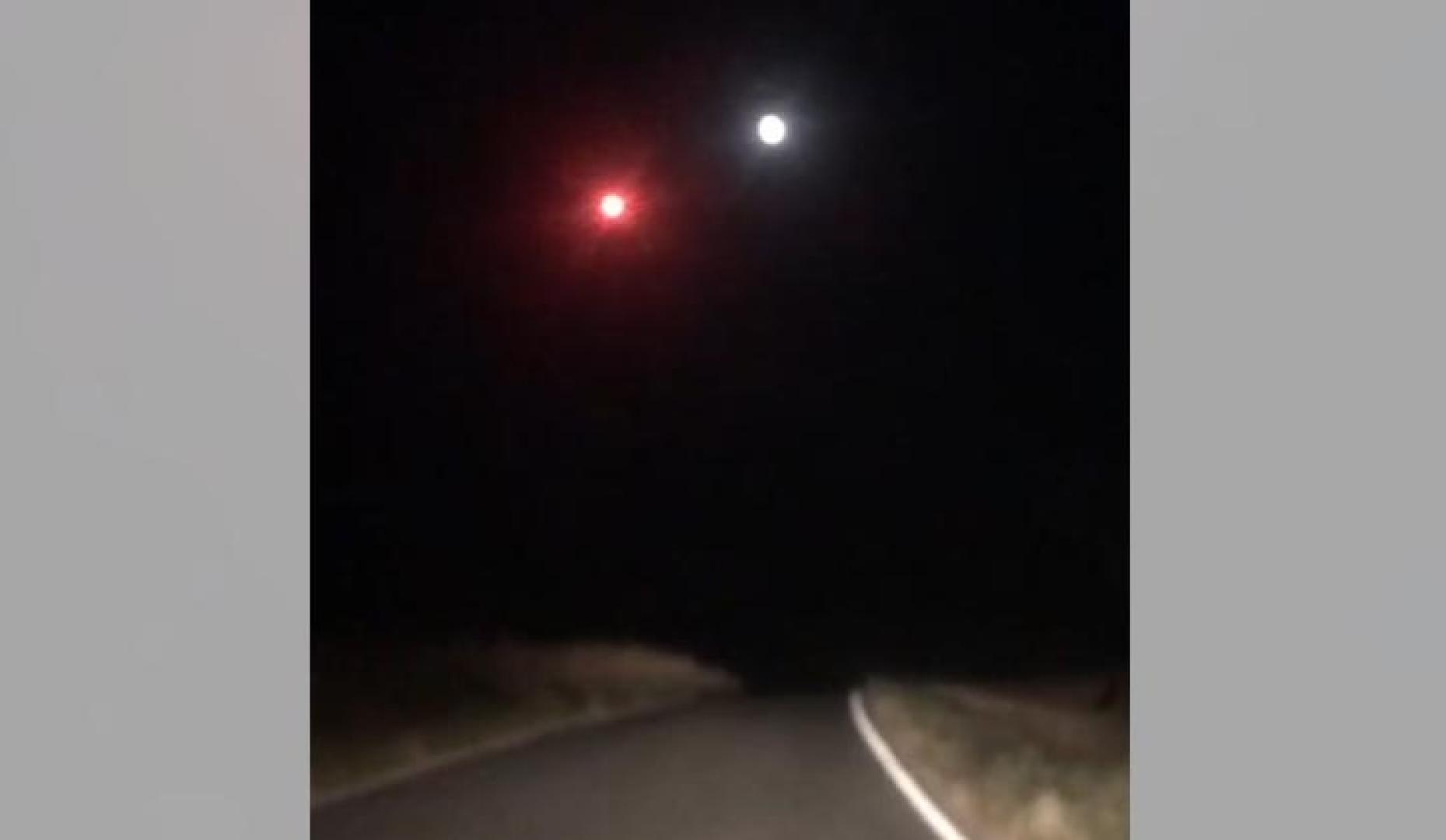 La Policía Foral ha advertido ante el "uso irresponsable" de farolillos volantes de fuego, así como de pirotecnia u otros objetos similares, en plena época estival y con el nivel de alerta por riesgo de incendios en máximos.