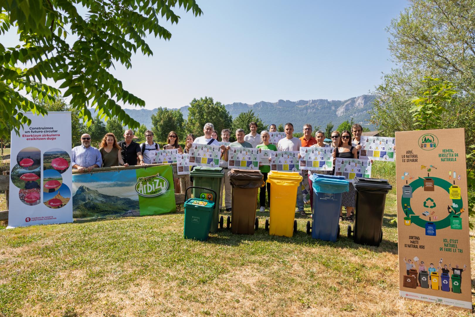 Imagen de la presentación de la campaña en el camping de Arbizu.