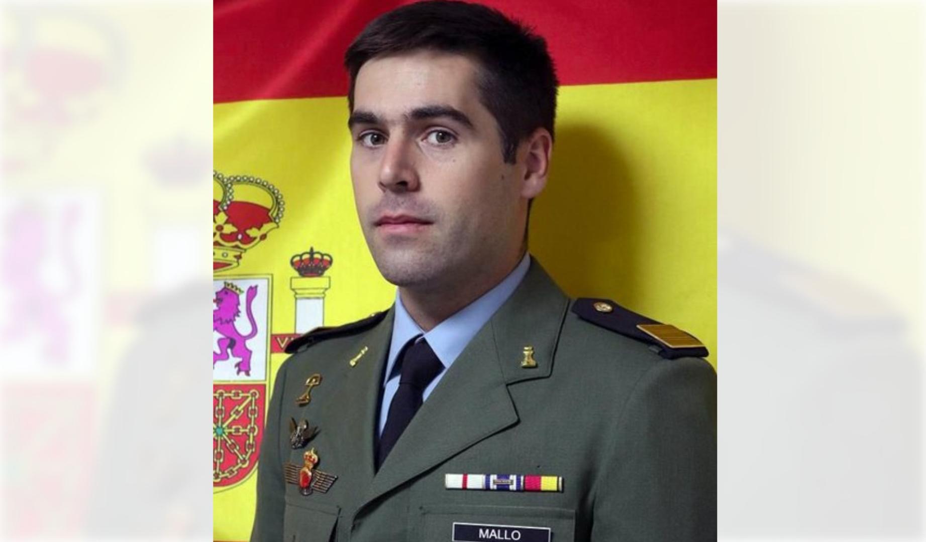 El cabo Edgar Mallo Baena, de la Brigada 'Almogávares' VI de Paracaidistas, ha muerto esta noche durante unos ejercicios de salto paracaidista en Huesca