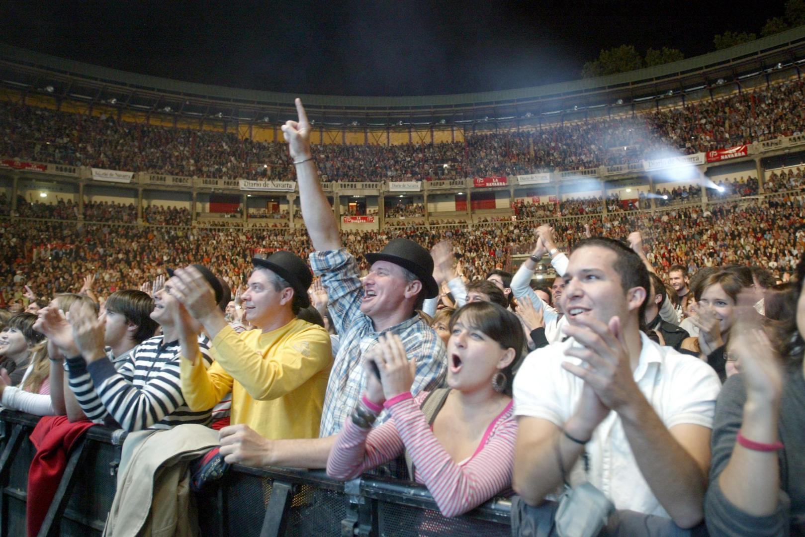 Unas 15.000 personas abarrotaron la plaza de toros