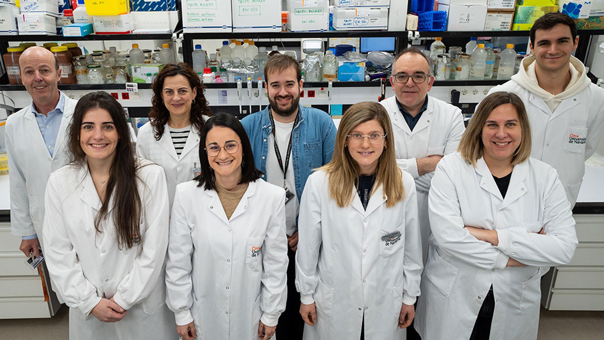 Delante: Estíbaliz Urizar, Nahia Gómez, Estíbaliz Miranda y Edurne San José. Detrás: Felipe Prósper, Leire Garate, Beñat Ariceta, Xabier Agirre y Pablo Luri, del Cima Universidad de Navarra
