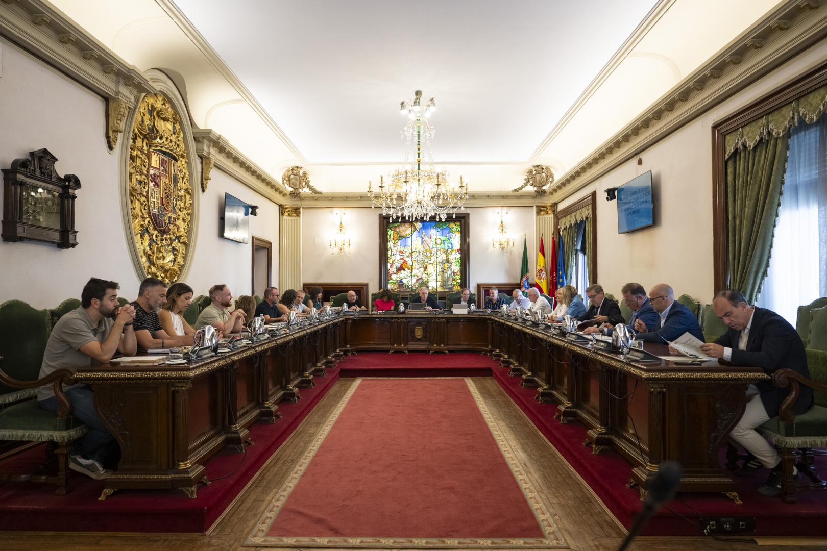 *A: Irati Aizpurua San Román *F: 02-07-26 *T: Pleno del Ayuntamiento. *L: Ayuntamiento de Pamplona.