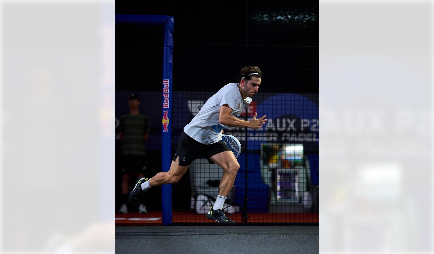Jon Sanz, en uno de sus duelos en este Premier Padel P2 de Burdeos