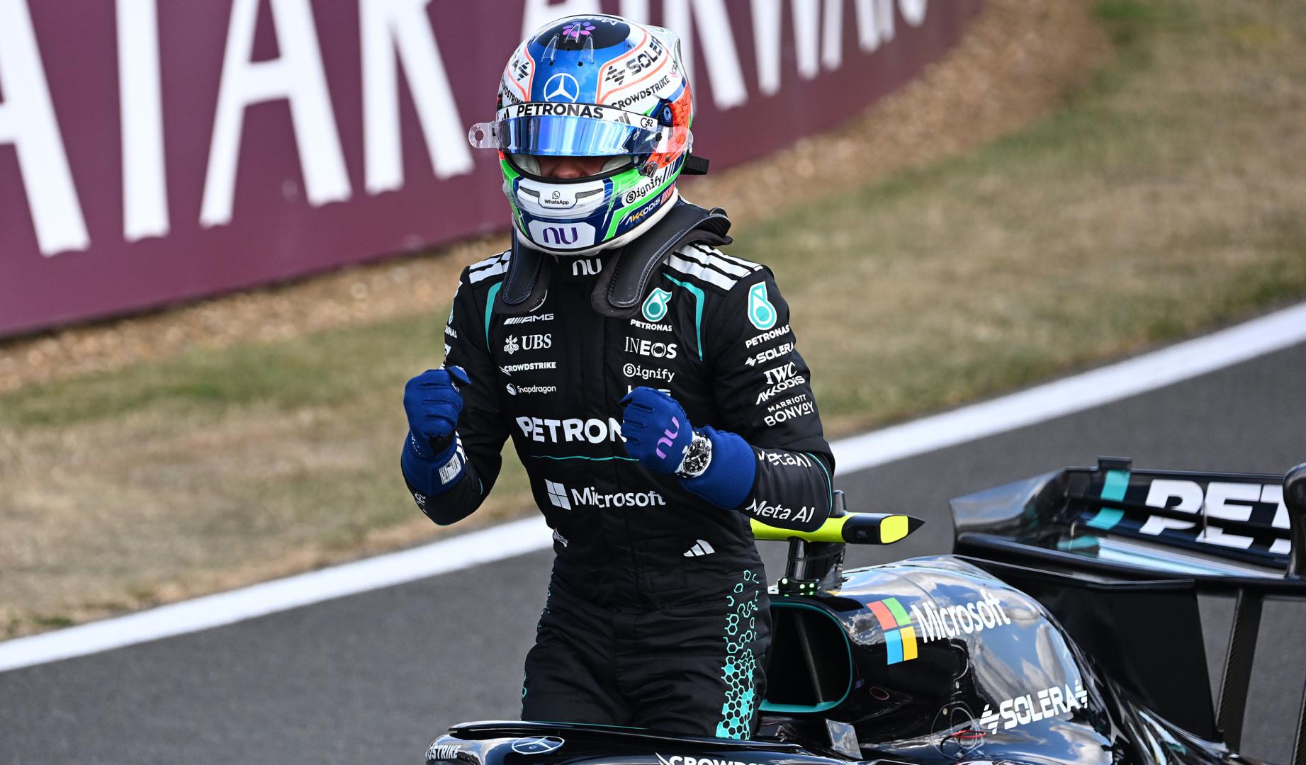Andrea Kimi Antonelli celebra su pole en el GP de Silverstone