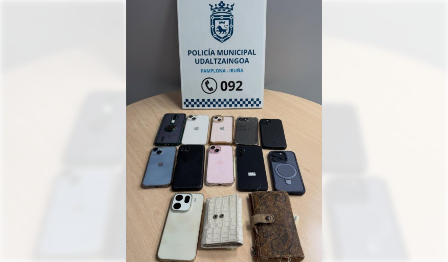 Policía Municipal recupera11 teléfonos móviles que habían sido hurtados este 6 de julio