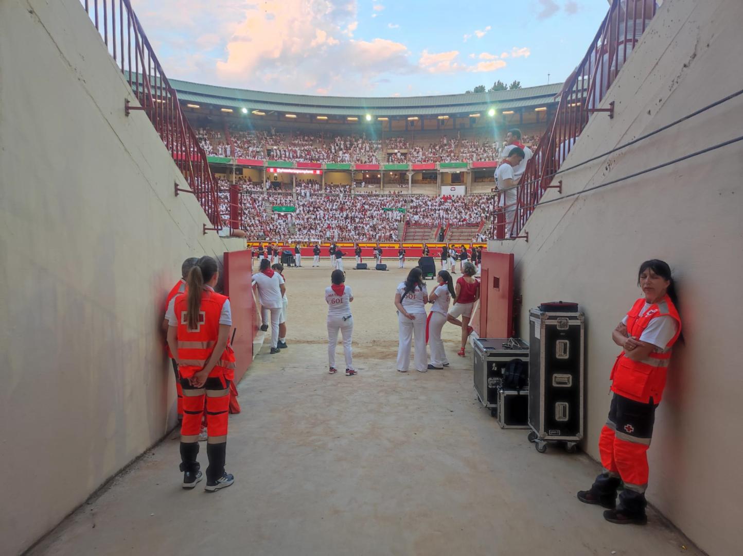 Plaza de toros de Pamplona una hora antes del segundo encierro de 2026.