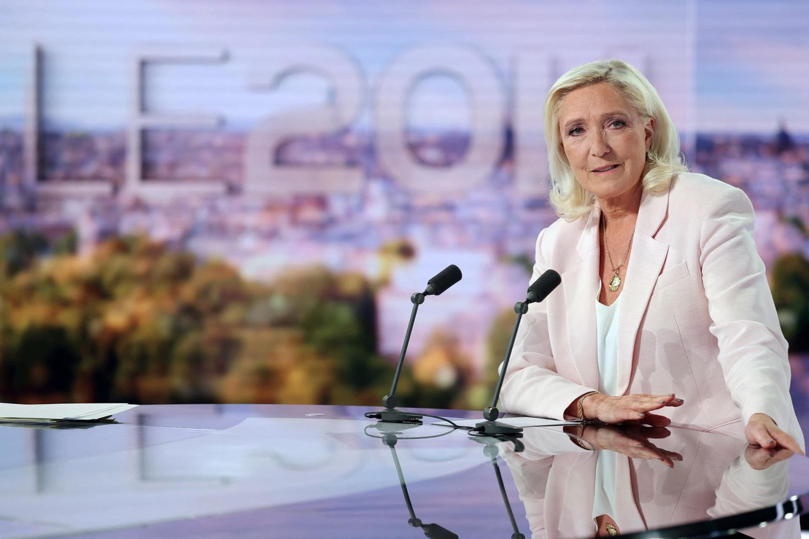 Marine Le Pen, en su entrevista en televisión este martes