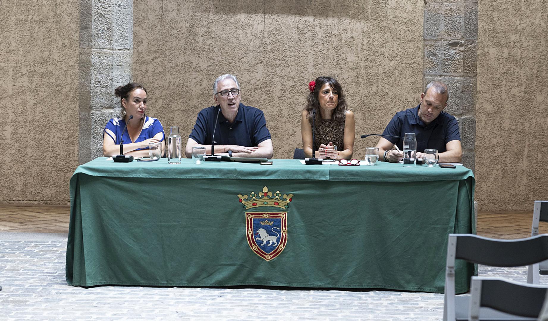 De izda. a dcha., Zaloa Basabe, Joseba Asiron, Maider Beloki y Endika Alonso