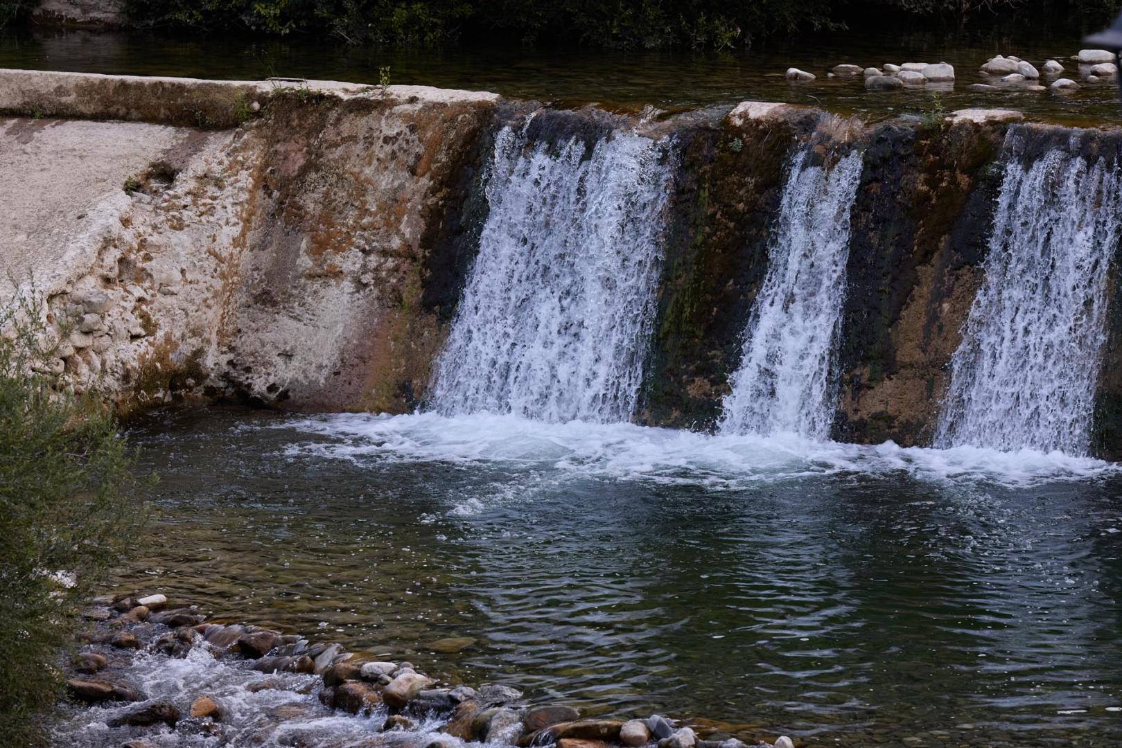 Presa del río Esca, en Roncal