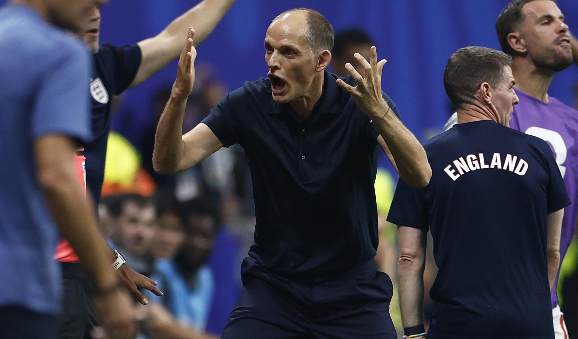 El alemán Thomas Tuchel protesta una decisión durante la semifinal contra Argentina