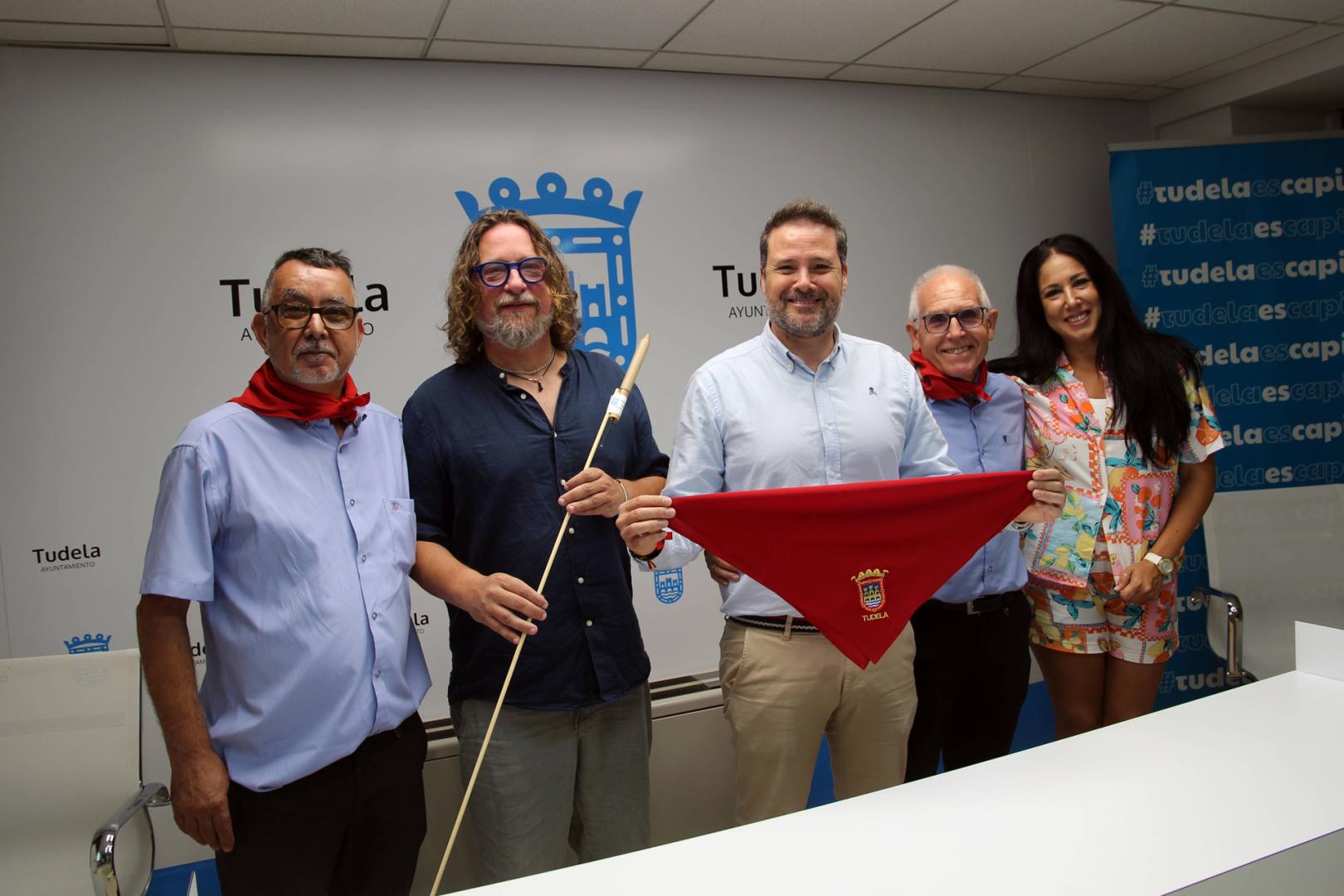 De izda. a dcha.: Ángel Manuel Plaza Lasheras, Diego Ramírez Parra, Alejandro Toquero Gil, Pascual Ortega Pérez, y Verónica Gormedino López.