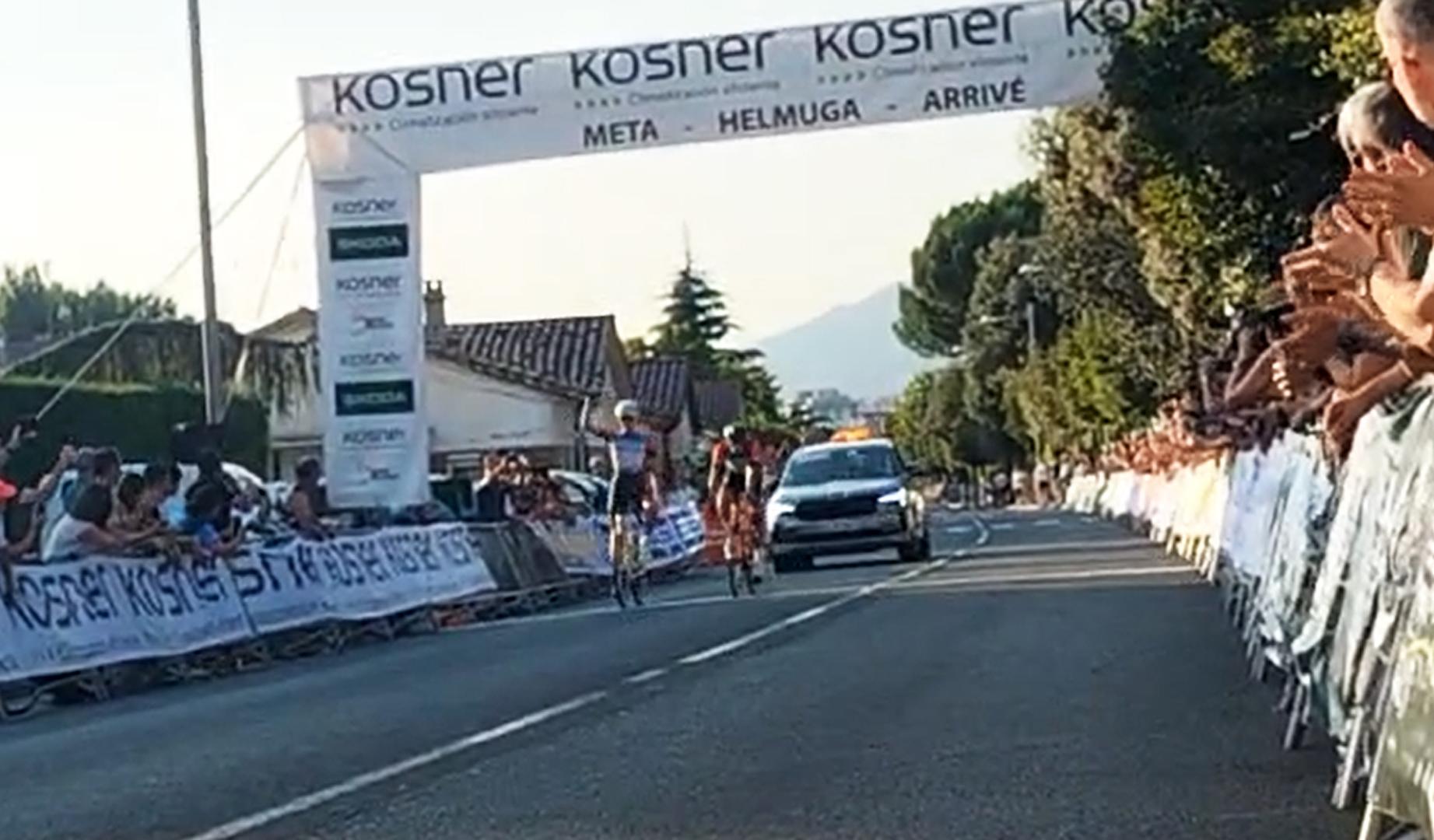 Los franceses Bastien Ospital y Nolan Babayou lograron el triunfo en la llegada de Mutilva
