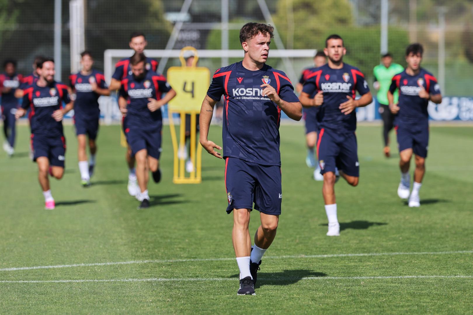 Mauro Echegoyen encabeza el grupo de carrera