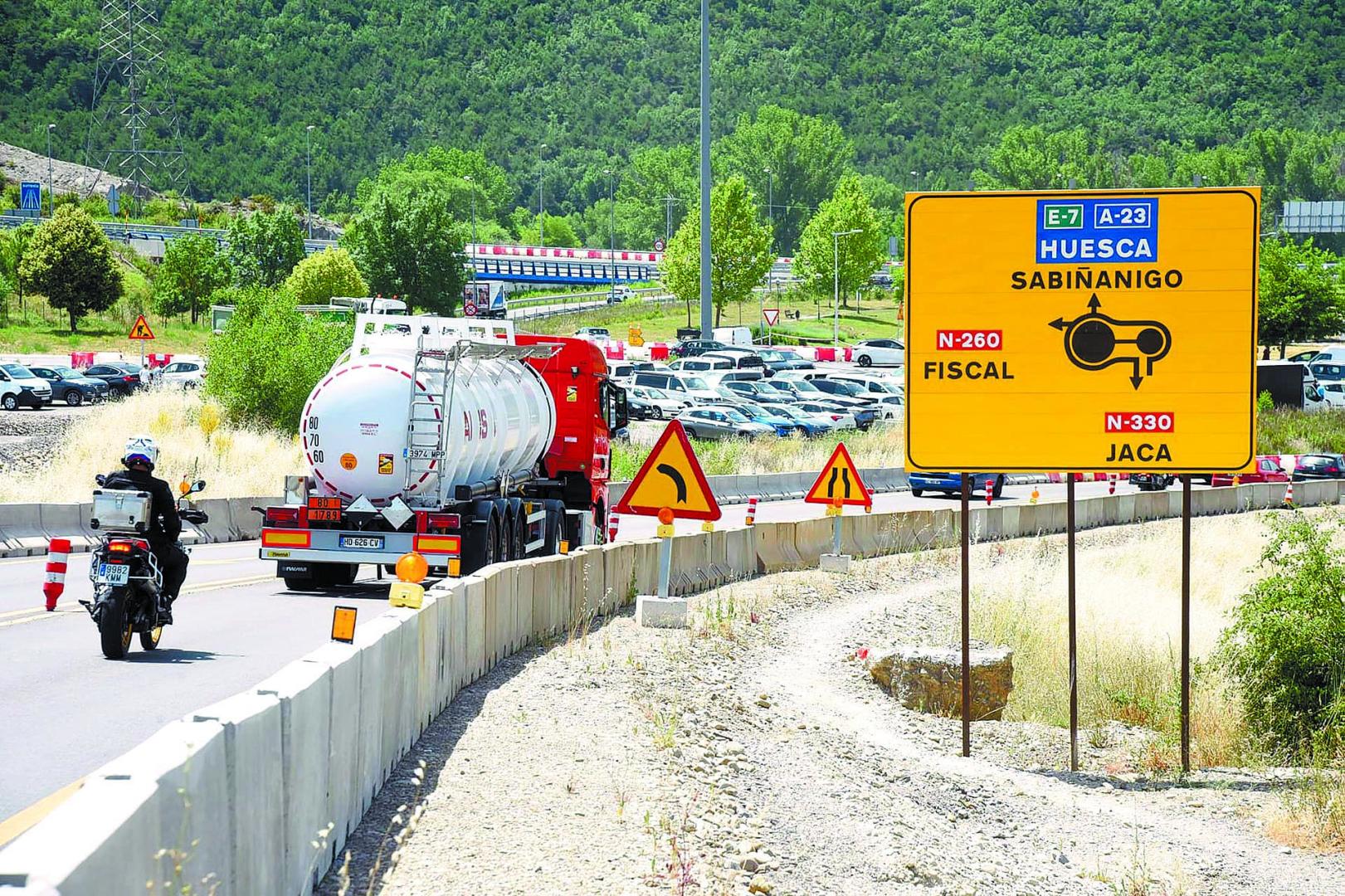 Desvíos sin fin por las obras de la Variante de Sabiñánigo, en la A-23, que llevan meses paralizadas