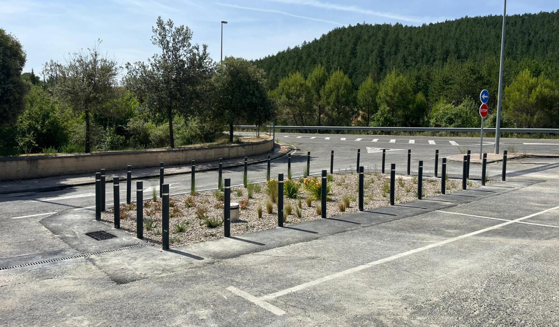 Sistema urbano de drenaje sostenible implantado en el parking del Castillo de Javier