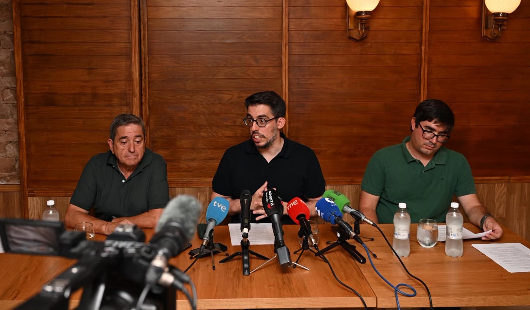 Esteban Iturbe, Asier Cotelo y Miguel Ángel Maeztu