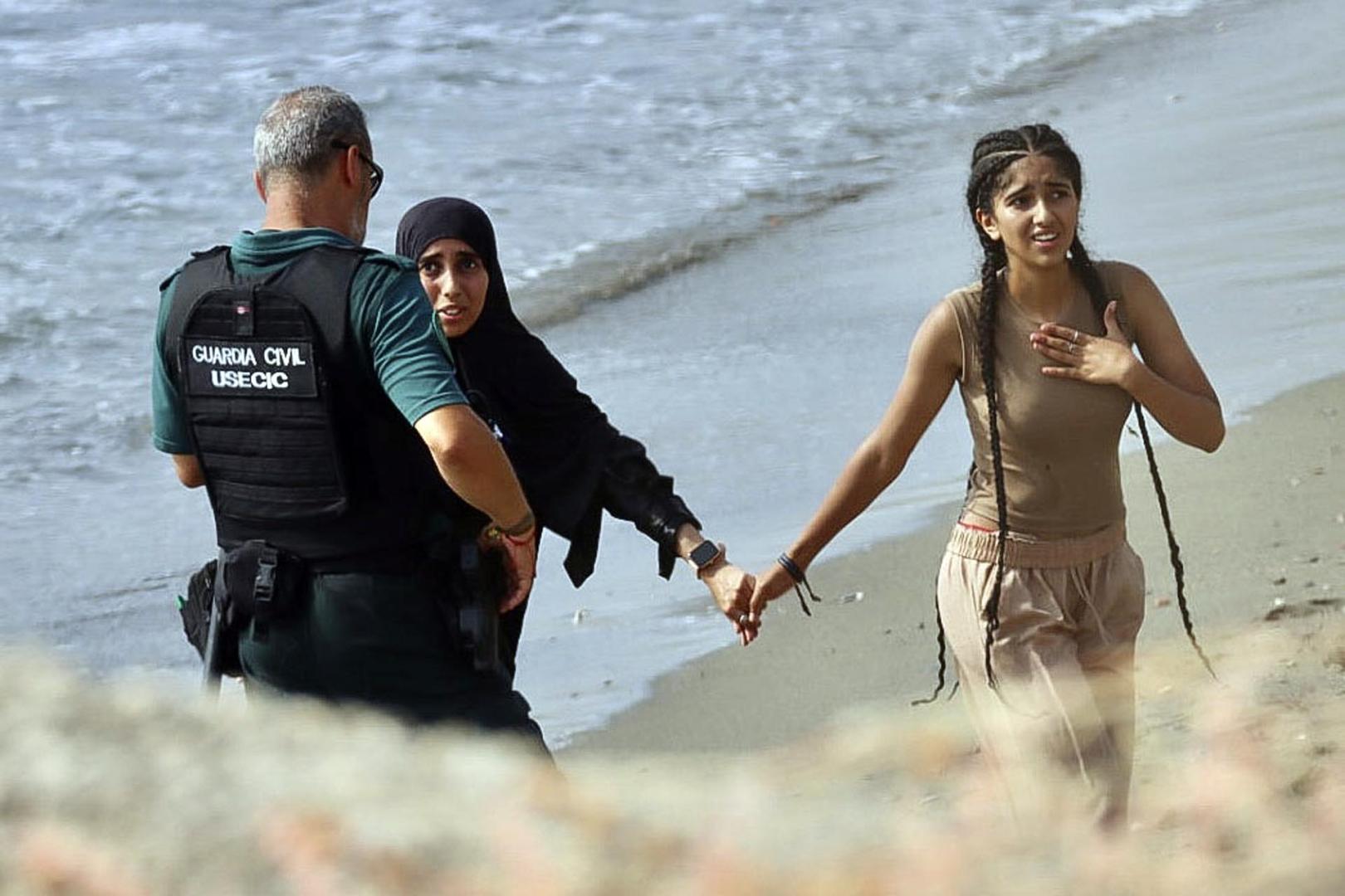 Fotos de la llegada de inmigrantes a la costa de Ceuta