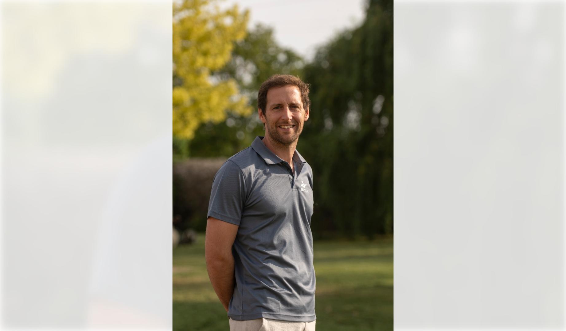 Julio Álvarez, técnico de Intia