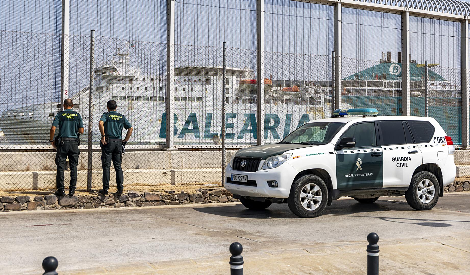 La Guardia Civil ha reforzado con varias patrullas el dique sur de Melilla