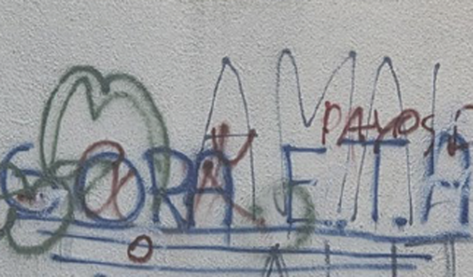 Una de las pintadas en Etxarri Aranatz