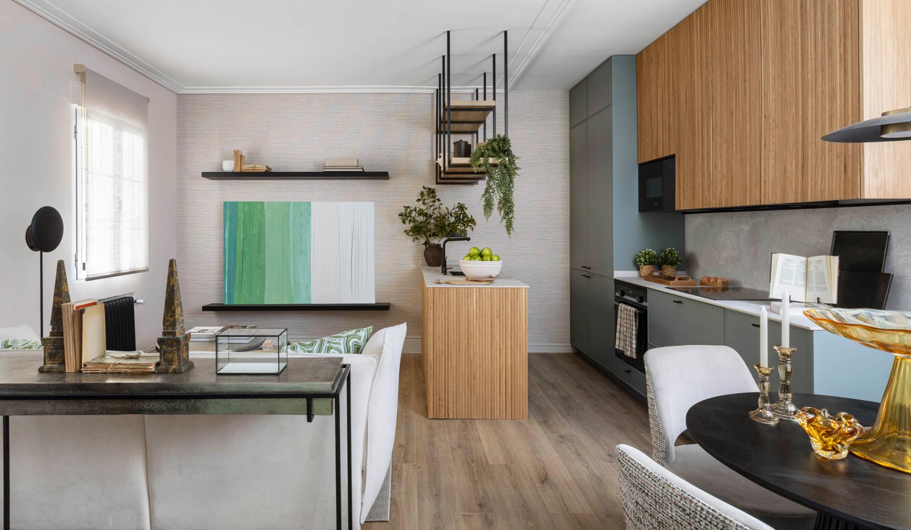 Cocina abierta al salón en una vivienda moderna